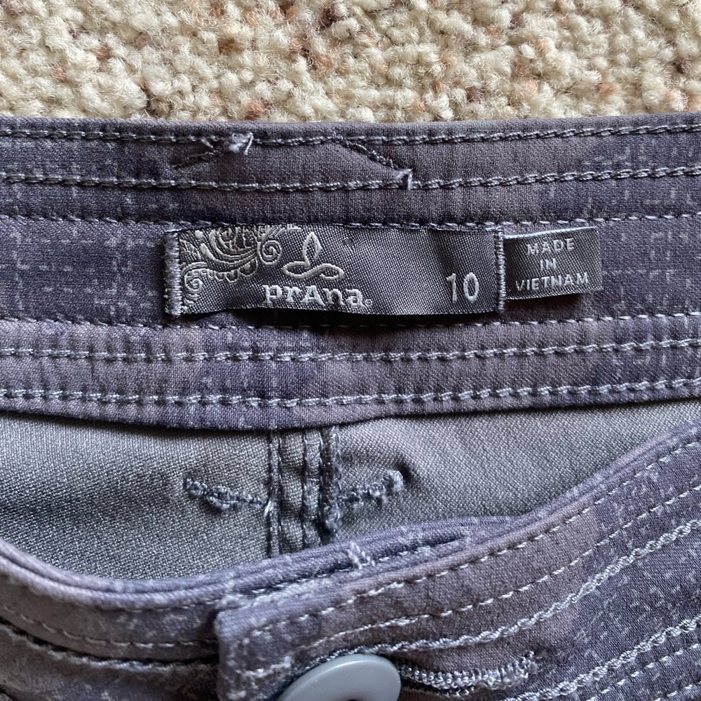 Prana Women's Camo shorts, size 10, 61/2" inseam